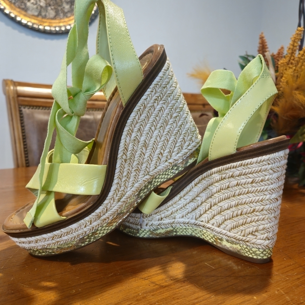 Vince Camuto Pharrah Yellow Leather Espadrille Wedge Sandal 8.5 NWT - Picture 4 of 9